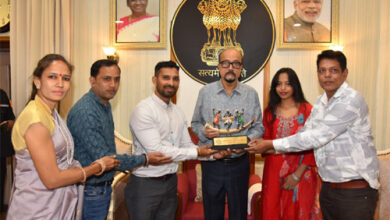 राज्यपाल से रेडियो संगवारी टीम ने की सौजन्य मुलाकात