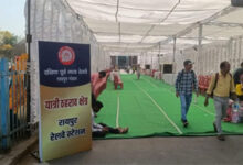 रायपुर रेल मंडल में होली के अवसर पर स्टेशनों में यात्रियों की सुविधा के लिए विशेष तैयारी