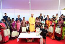 राज्यपाल डेका ने बैगा-बिरहोर आदिवासियों की संस्कृति को सहेजने की दी सीख