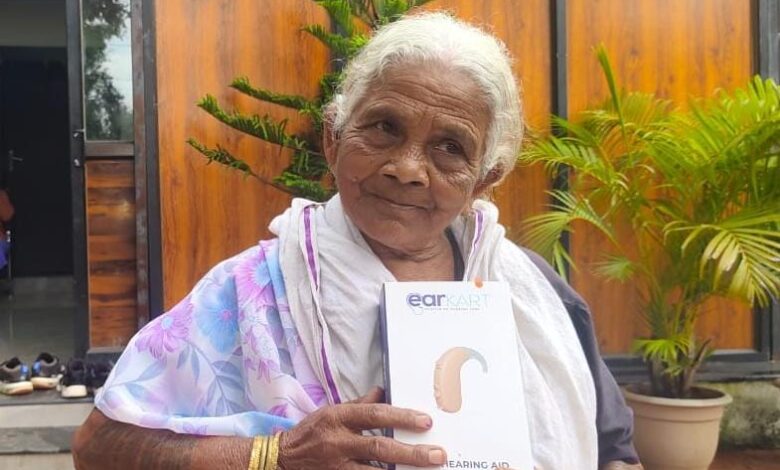90 वर्षीय चाका बाई पुन: सुन सकती है जीवन की मधुर ध्वनि