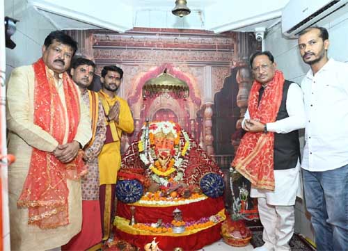 मुख्यमंत्री साय ने चंदखुरी में माता कौशल्या व भगवान श्रीराम के किए दर्शन, प्रदेश की सुख-समृद्धि की कामना की