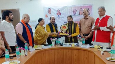 आर्थिक, सामाजिक और शैक्षणिक विकास के लिए व्यापक सर्वेक्षण आवश्यक – डॉ. कुसमरिया