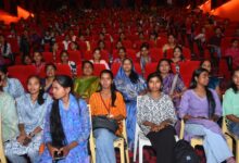 मंत्री राजवाड़े ने 600 छात्राओं को दिखाई द केरल स्टोरी 2