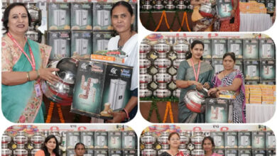 श्रद्धा महिला मंडल द्वारा महिला संविदा कर्मियों के साथ होली मिलन एवं महिला दिवस के उत्सव का आयोजन