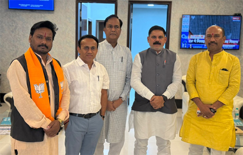 कोयला व खनन राज्य मंत्री सतीश पहुंचे रायपुर, भाजपा ने किया स्वागत