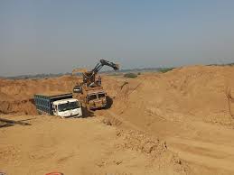 लखनपुर-उदयपुर में अवैध रेत उत्खनन पर सख्ती, 16 प्रकरण दर्ज, 2.70 लाख से अधिक की वसूली