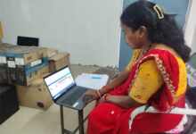 आधार से जुड़ी सेवाएं उपलब्ध करा आत्मनिर्भर बनी संगीता