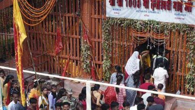 मां दंतेश्वरी मंदिर दंतेवाड़ा शक्तिपीठ में चैत्र नवरात्रि के पहले दिन भक्तों की भीड़ उमड़ी