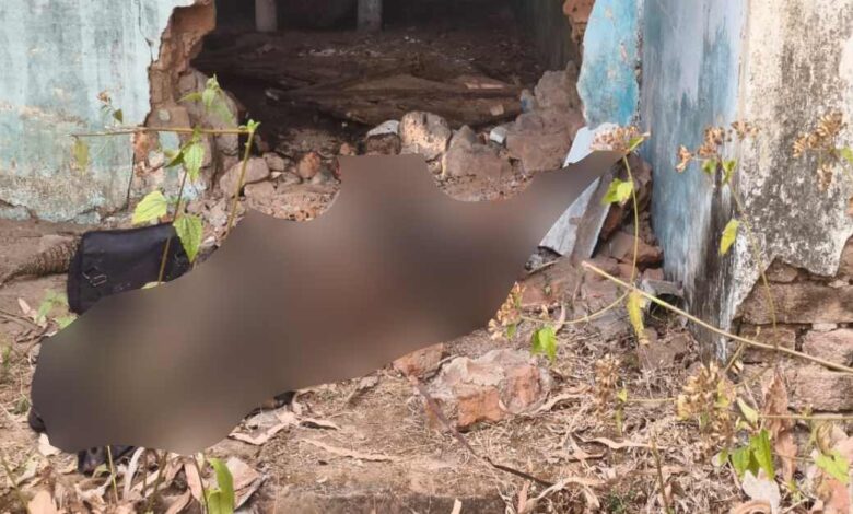 खंडहरनुमा मकान में मिली युवती की सड़ी-गली लाश, इलाके में सनसनी