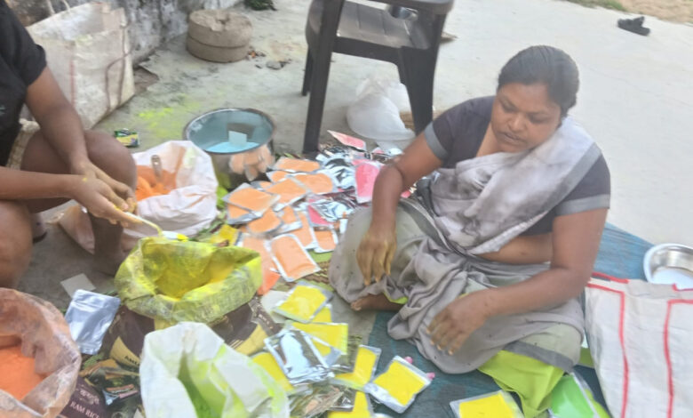 कोरिया के डकईपारा में बने उजाला से सजेगी हरित होली कोरिया के डकईपारा में बने उजाला से सजेगी हरित होली