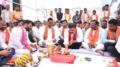 उपमुख्यमंत्री शर्मा ने ग्राम बद्दो में किया भोरमदेव सकरी फीडर नहर विस्तारीकरण कार्य का भूमिपूजन उपमुख्यमंत्री शर्मा ने ग्राम बद्दो में किया भोरमदेव सकरी फीडर नहर विस्तारीकरण कार्य का भूमिपूजन