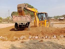 गोकुलपुर में अवैध प्लॉटिंग पर बड़ी कार्रवाई, सड़क निर्माण ध्वस्त कर सामग्री जब्त