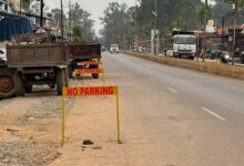 अंतागढ़ मार्ग पर लगा नो पार्किंग बोर्ड से हादसे का खतरा