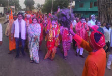 सिद्ध शक्तिपीठ गिरारी से पेंड्रा तक निकली 600 मीटर लंबी चुनरी यात्रा, पूरे मार्ग में हुआ स्वागत