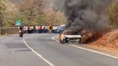 बास्तानार घाट में चलती कार में लगी आग, जलकर हुआ खाक