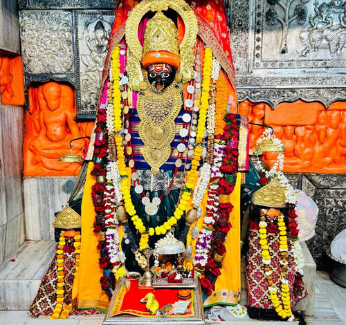 आज पूर्ण रात्रि निशा पूजा और सुबह नौ बजे होगा हवन