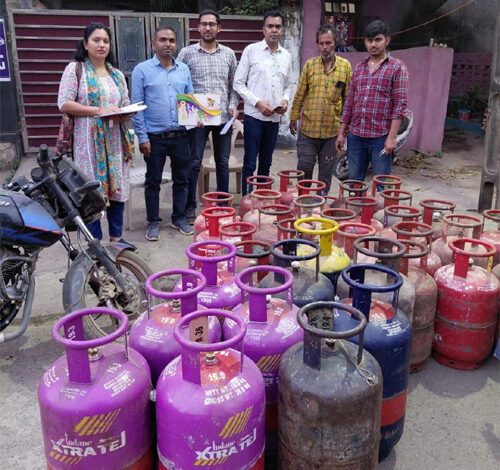 अवैध गैस रिफिलिंग पर जगदलपुर में बड़ी कार्रवाई, 24 नग घरेलू गैस और 10 नग कमर्शियल गैस सिलेंडर जब्त