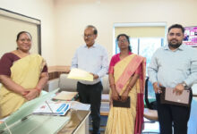 झारखंड के सूचना एवं जनसंपर्क विभाग की टीम ने छत्तीसगढ़ संवाद द्वारा प्रकाशित रोजगार और नियोजन की ली जानकारी