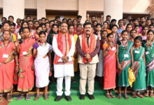 सुदूर संवेदनशील क्षेत्रों के अबुझमाड़िया युवाओं ने पहली बार देखा रायपुर