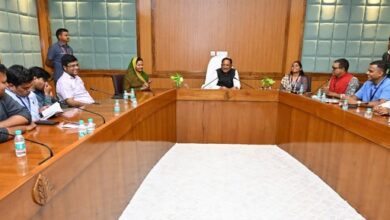 महिला पत्रकारों के अनुभवों पर आधारित किताब का सीएम ने किया लोकार्पण