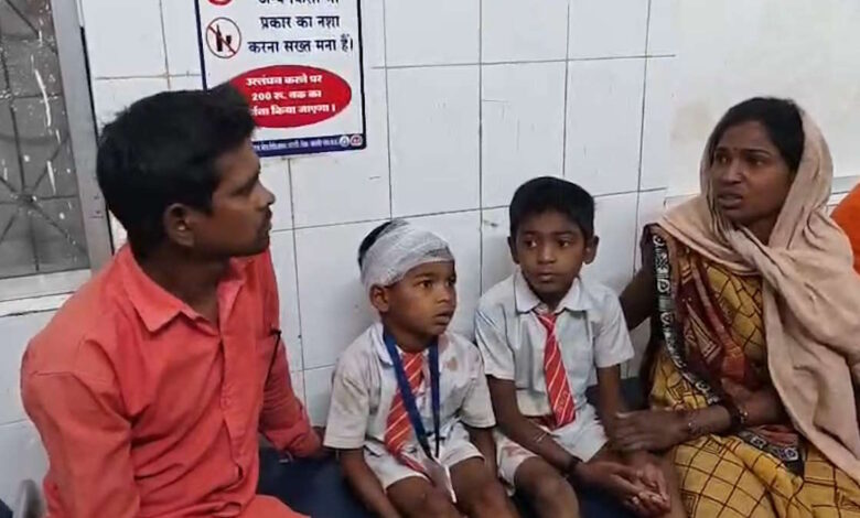 ड्राइवर की जगह प्रिंसिपल चला रहे थे वैन, हादसे में कई बच्चे घायल