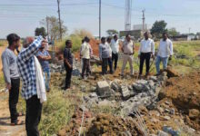 JCB से तोड़ा गया समाज का भवन, पुलिस ने दर्ज किया मामला