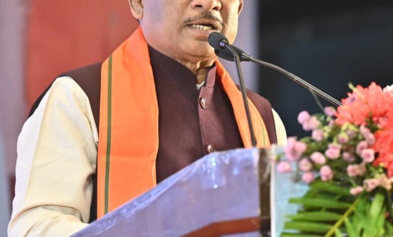 अफीम की अवैध खेती पर मुख्यमंत्री साय का कड़ा रुख, सभी कलेक्टरों को सर्वे कर 15 दिवस में प्रमाण पत्र सहित रिपोर्ट देने के निर्देश