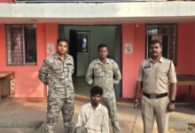 तमनार अफीम कांड जंगल में छिपे आरोपी को पुलिस ने झारखंड से पकड़ा