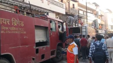 ग्वालियर में भीषण आग, लकड़ी कारोबारी के घर में लगी आग, महिला की मौत