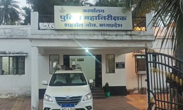 अनुशासनहीनता पर सख्त कार्रवाई 3 पुलिसकर्मी सस्पेंड