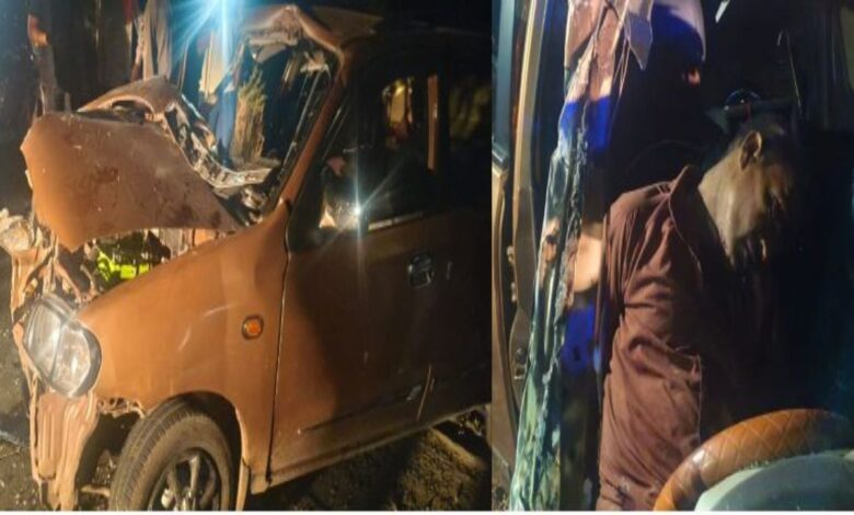 तेज रफ्तार कार ट्रैक्टर-ट्रॉली से टकराई, दो की मौके पर मौत, दो गंभीर घायल