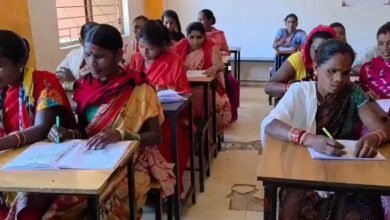 बस्तर की नई पहचान बंदूक से किताब की ओर, महापरीक्षा से साक्षरता की लहर