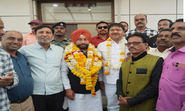 तीन सफाई कर्मियों की मौत पर राष्ट्रीय आयोग की जांच, सुरक्षा लापरवाही पर उठे सवाल