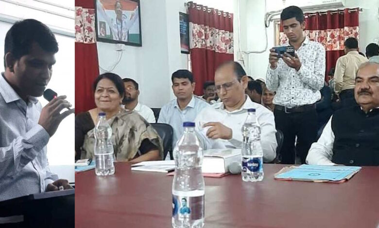 छात्र ने हेमचंद यादव विश्वविद्यालय में पहली बार पूरी की हिंदी पीएचडी