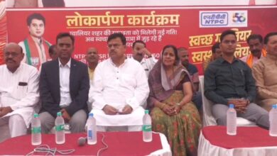 SR निधि से बिरला नगर अस्पताल को स्वास्थ्य सामग्री, नगर निगम को ट्रैक्टर-ट्रॉली मिली