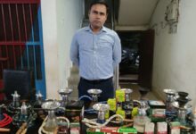 पुलिस की दबिश में पकड़ा गया अवैध हुक्का बार, होटल मैनेजर गिरफ्तार