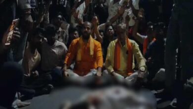 भोपाल में बोरी में मिला बछड़ा, काली मंदिर क्षेत्र में मचा हड़कंप भोपाल में बोरी में मिला बछड़ा, काली मंदिर क्षेत्र में मचा हड़कंप