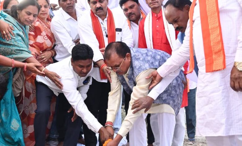 उपमुख्यमंत्री शर्मा ने नगर पंचायत बोड़ला को 6 करोड़ के विकास कार्यों की दी सौगात उपमुख्यमंत्री शर्मा ने नगर पंचायत बोड़ला को 6 करोड़ के विकास कार्यों की दी सौगात