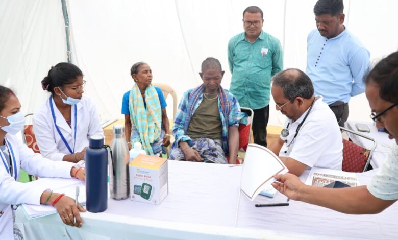 लाल आतंक के सूर्यास्त के साथ सुकमा में उदय हुआ स्वास्थ्य सेवाओं का सूरज, 6,500 से अधिक लोगों ने लिया लाभ