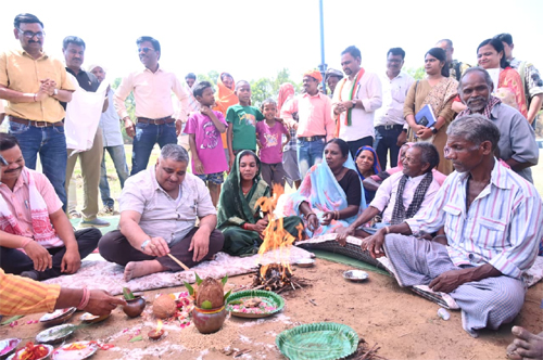 अम्बिकापुर में विकास को नई रफ्तार, मंत्री अग्रवाल ने 7 करोड़ की लागत वाले 120 मीटर पुल का किया भूमि पूजन