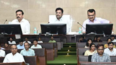 चार जिले के सहायक आयुक्त को शो-कॉज नोटिस