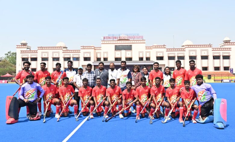 हॉकी में छत्तीसगढ़ को कांस्य पदक हॉकी में छत्तीसगढ़ को कांस्य पदक