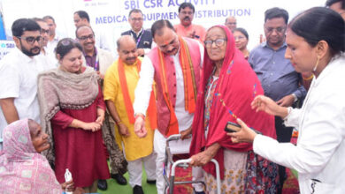 सरकार स्वास्थ्य सेवाओं के विस्तार और सुदृढ़ीकरण के लिए प्रतिबद्ध: स्वास्थ्य मंत्री जायसवाल