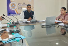 लोक सेवा गारंटी के प्रकरणों का समय सीमा में करें निराकरण-कलेक्टर