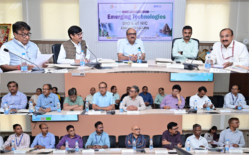 आम जनता को शासन की फ्लैगशिप योजनाओं का लाभ दिलाने सूचना प्रौद्योगिकी का अधिकतम इस्तेमाल करें : विकासशील