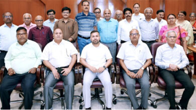 पावर कंपनी के डायरेक्टर पाठक को भावभीनी विदाई पावर कंपनी के डायरेक्टर पाठक को भावभीनी विदाई