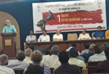 बुद्धिजीवी तो वहीं है जो सूरज के धब्बे को भी उंगली दिखाकर कहेगा कि वहां धब्बा है – रामजी