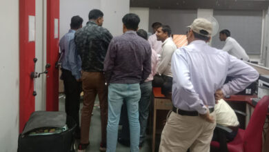 महानदी भवन के नगरीय प्रशासन विभाग के अनुभाग कक्ष में घुसा सांप, मचा हड़कंच