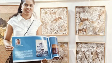 प्रतिष्ठा के चित्र बने आकर्षण का केंद्र, महाकौशल कला विथिका में लगी प्रदर्शनी प्रतिष्ठा के चित्र बने आकर्षण का केंद्र, महाकौशल कला विथिका में लगी प्रदर्शनी