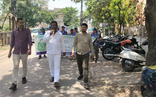 निगम ने शंकर नगर के बाजारों, व्यवसायिक क्षेत्रों में चलाया सिंगल यूज प्लास्टिक पर जागरूकता अभियान निगम ने शंकर नगर के बाजारों, व्यवसायिक क्षेत्रों में चलाया सिंगल यूज प्लास्टिक पर जागरूकता अभियान